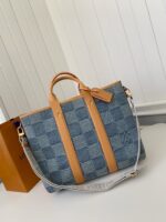 Louis Vuitton New Weekend TOTE tannin jean bag N4070 Size: 43*34*17.5cm - Image 2