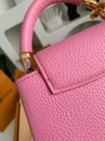 Louis Vuitton Capucines Handbag Size: 21*14*8cm - Image 10