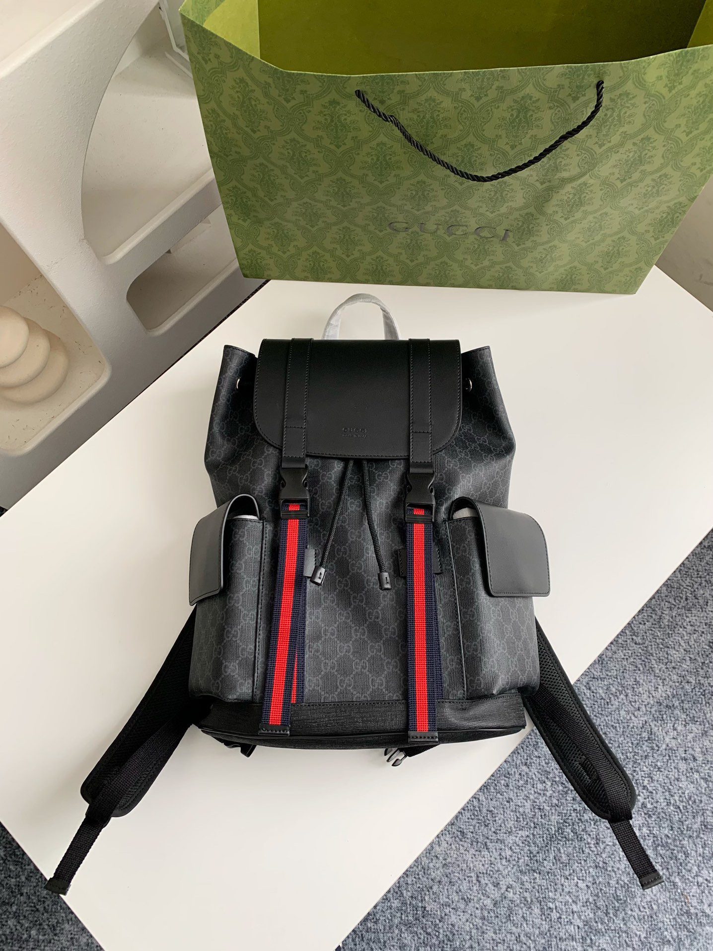 20240919105728172671464858928.jpg Gucci Popular men's backpac Size: 34*42*16cm - Image 1