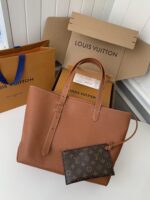 Louis Vuitton Low Key Cabas Mid -number Handbag M2534 Size: 30*14*47cm - Image 6