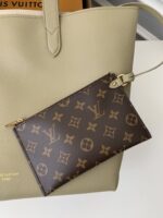 Louis Vuitton Low Key Cabas Mid -number Handbag M2534 Size: 30*14*47cm - Image 5
