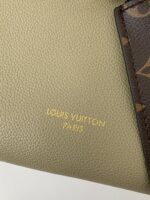 Louis Vuitton Low Key Cabas Mid -number Handbag M2534 Size: 30*14*47cm - Image 4
