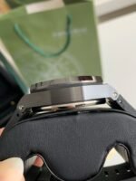 Audemars Piguet Royal Oak Series 2017 New Men's Watch 44MM - Image 5