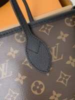 Louis Vuitton's new NEVERFULL BANDOULI RE INSIDE OUT Shopping Bag M1209 Size: 16.5*11*26.5cm - Image 4