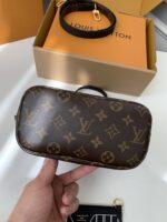 Louis Vuitton's new NEVERFULL BANDOULI RE INSIDE OUT Shopping Bag M1209 Size: 16.5*11*26.5cm - Image 9