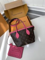 Louis Vuitton's new NEVERFULL BANDOULI RE INSIDE OUT Shopping Bag M1209 Size: 16.5*11*26.5cm - Image 2