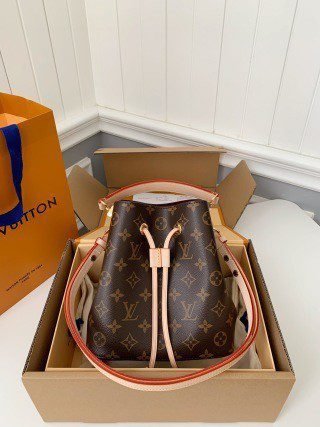 Louis Vuitton N??ONO?? monogram bucket bag M46581 Size: 20*20*13cm