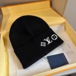 Louis Vuitton autumn and winter new knitted hat - Image 8