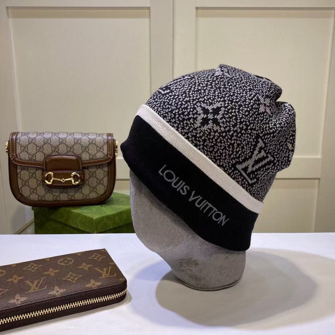 20250108044035173632563567943.jpg Louis Vuitton knitted hat - Image 1