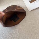 Louis Vuitton knitted hat - Image 8