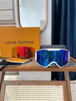 Louis Vuitton's new ski goggles - Image 6