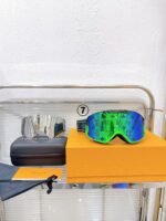Louis Vuitton's new ski goggles - Image 3
