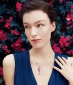 Van Cleef & Arpels red diamond flower necklace - Image 8