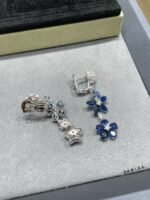 Van Cleef & Arpels blue diamond floral earrings - Image 2