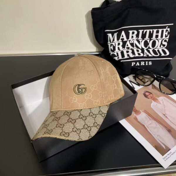 GUCCI baseball cap peaked cap hat