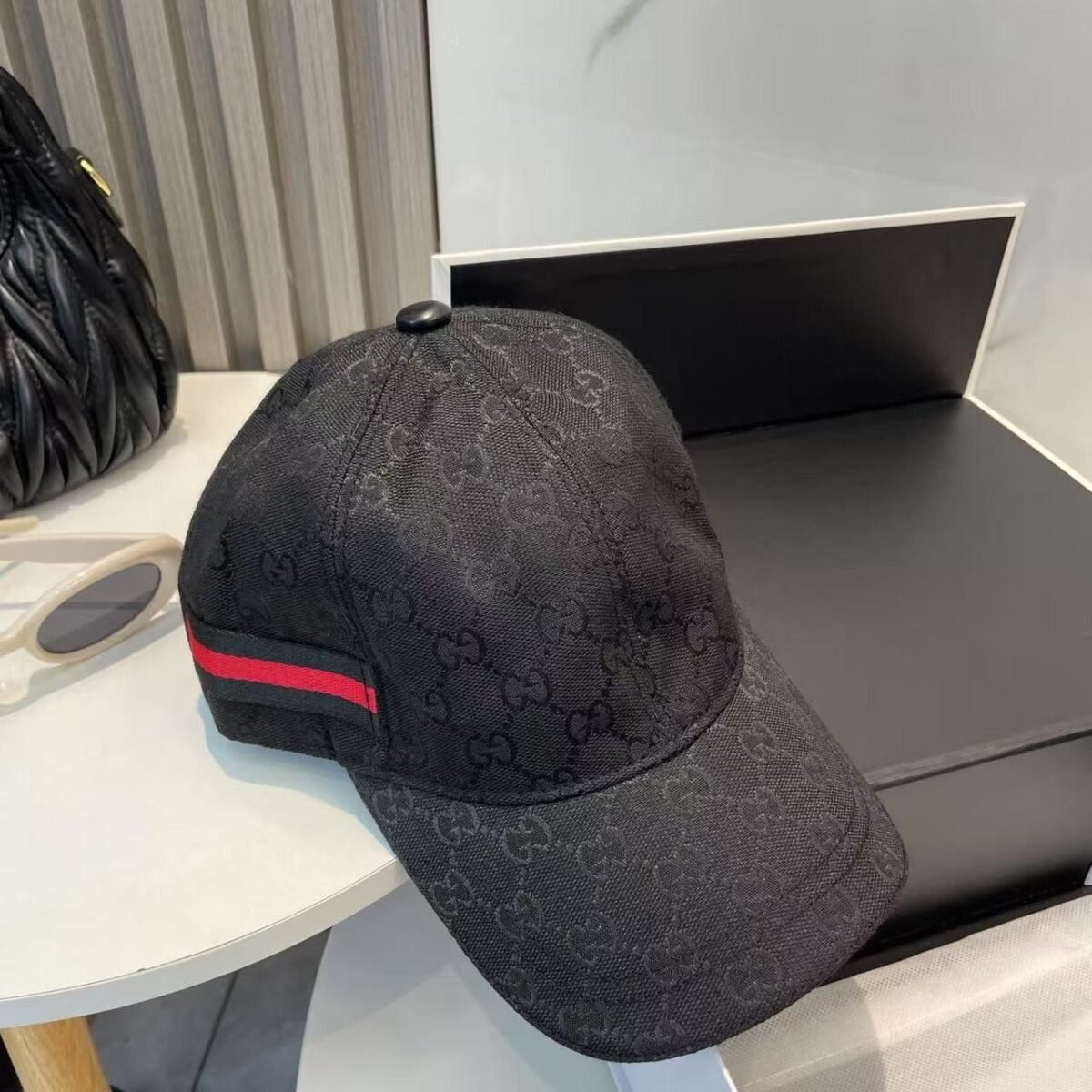 GUCCI baseball cap peaked cap hat - Image 4