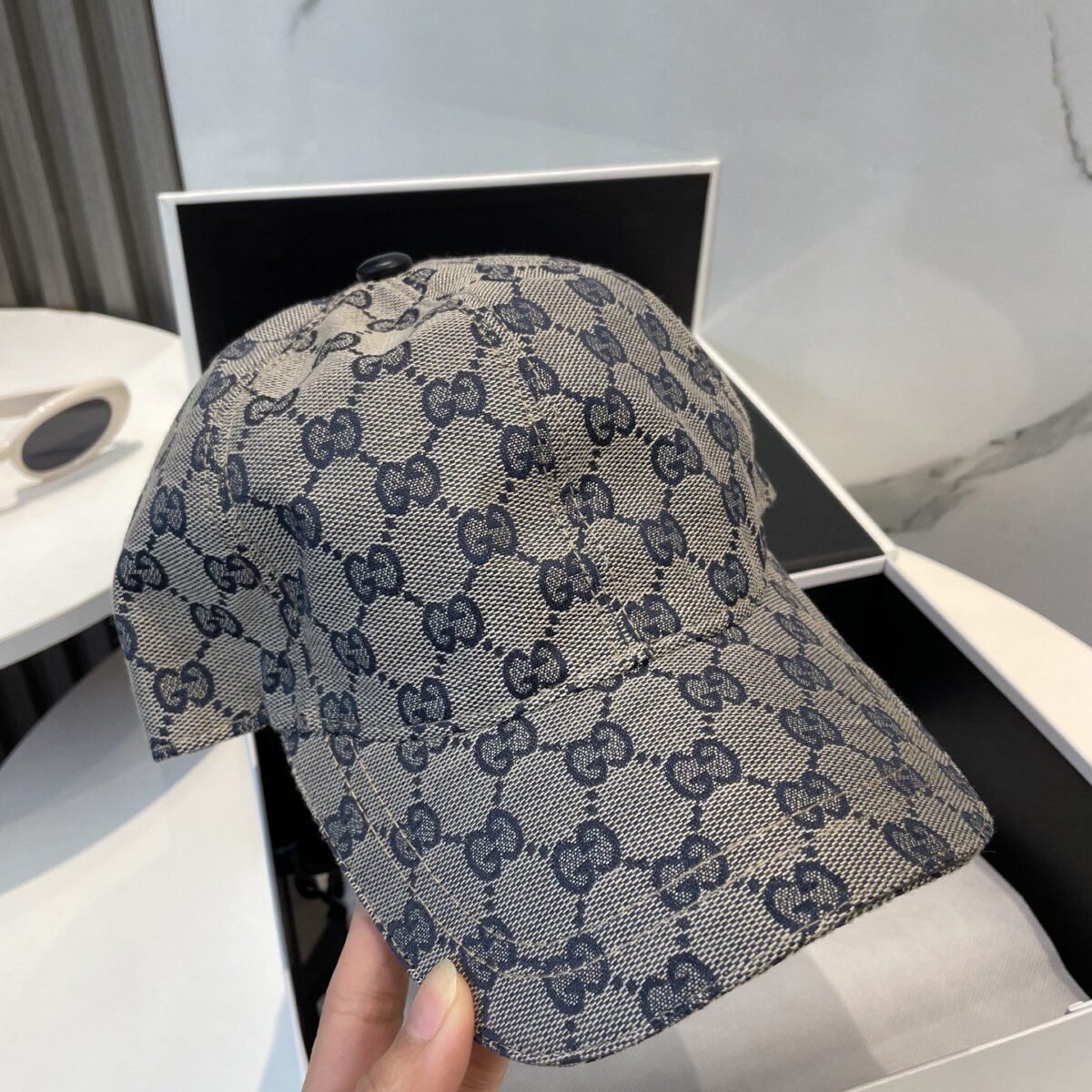 GUCCI baseball cap peaked cap hat - Image 2