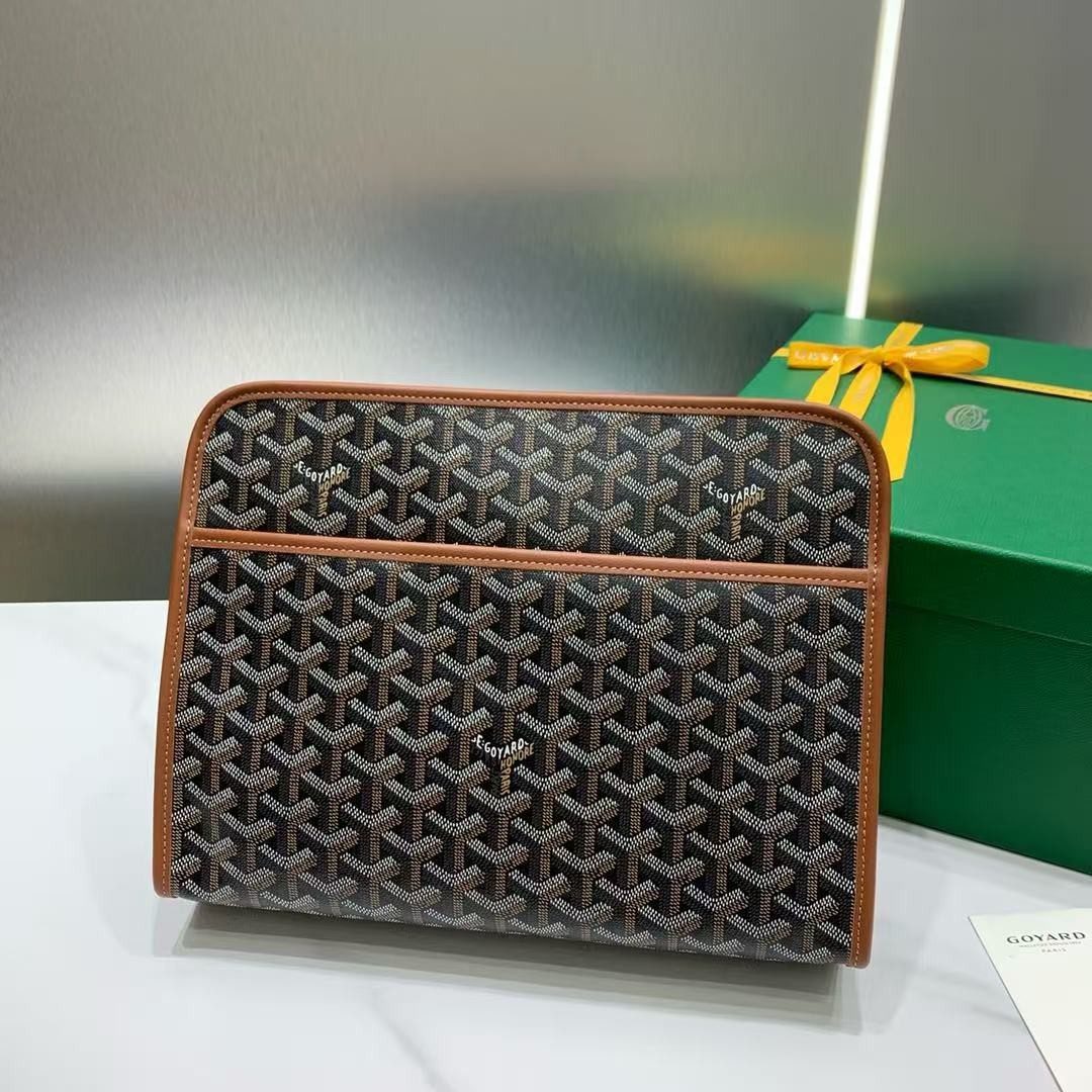 20250411055930174432237086062.jpg Goyard imported cowhide with canvas large toilet bag Size: 30*23*8cm - Image 1