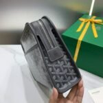 Goyard imported cowhide with canvas small toilet bag Size: 25*18*7cm - Image 3