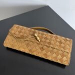 BOTTECA VENETA uses exquisite craftsmanship intreccio woven imported sheepskin evening clutch bag Si - Image 6