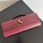 BOTTECA VENETA uses exquisite craftsmanship intreccio woven imported sheepskin evening clutch bag Si - Image 6