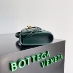 BOTTECA VENETA uses exquisite craftsmanship intreccio woven imported sheepskin evening clutch bag Si - Image 3