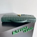BOTTECA VENETA uses exquisite craftsmanship intreccio woven imported sheepskin evening clutch bag Si - Image 4