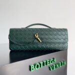 BOTTECA VENETA uses exquisite craftsmanship intreccio woven imported sheepskin evening clutch bag Si