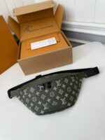 LV DISCOVERY FULL LEATHER CHEST BAG M1250 Size: 5*9*44cm - Image 2