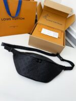 LV DISCOVERY FULL LEATHER CHEST BAG M4438 Size: 7*20*9cm - Image 2