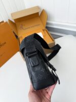 LV VOYAGER Small Black Floral Postman Bag M1251 Size: 2.5*11*33 - Image 7