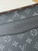 LV VOYAGER Small Black Floral Postman Bag M1251 Size: 2.5*11*33 - Image 4