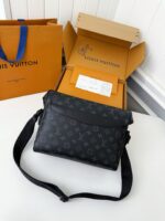 LV VOYAGER Small Black Floral Postman Bag M1251 Size: 2.5*11*33 - Image 9