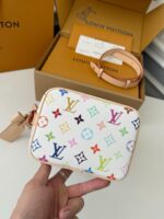 LV ALL White Three-Color Handbag M1308 Size: 8*12*16cm - Image 6