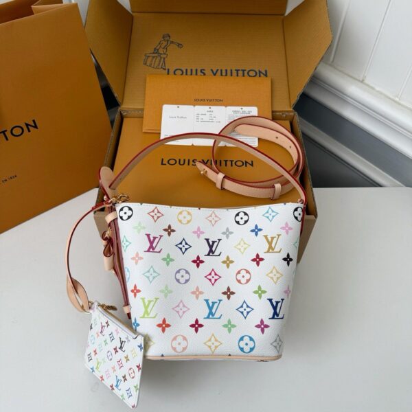 LV ALL White Three-Color Handbag M1308 Size: 8*12*16cm