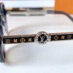 Louis Vuitton sunglasses - Image 9