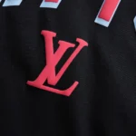 Louis Vuitton lv logo printed lettering T-shirt Black - Image 6