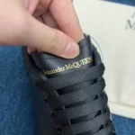 Alexander McQueen Oversized in Black - Image 7