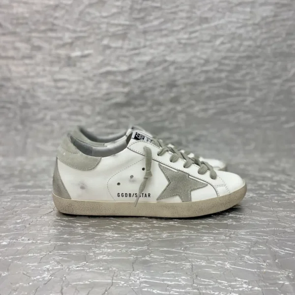 Golden Goose Super-Star low-top Sneakers Grey