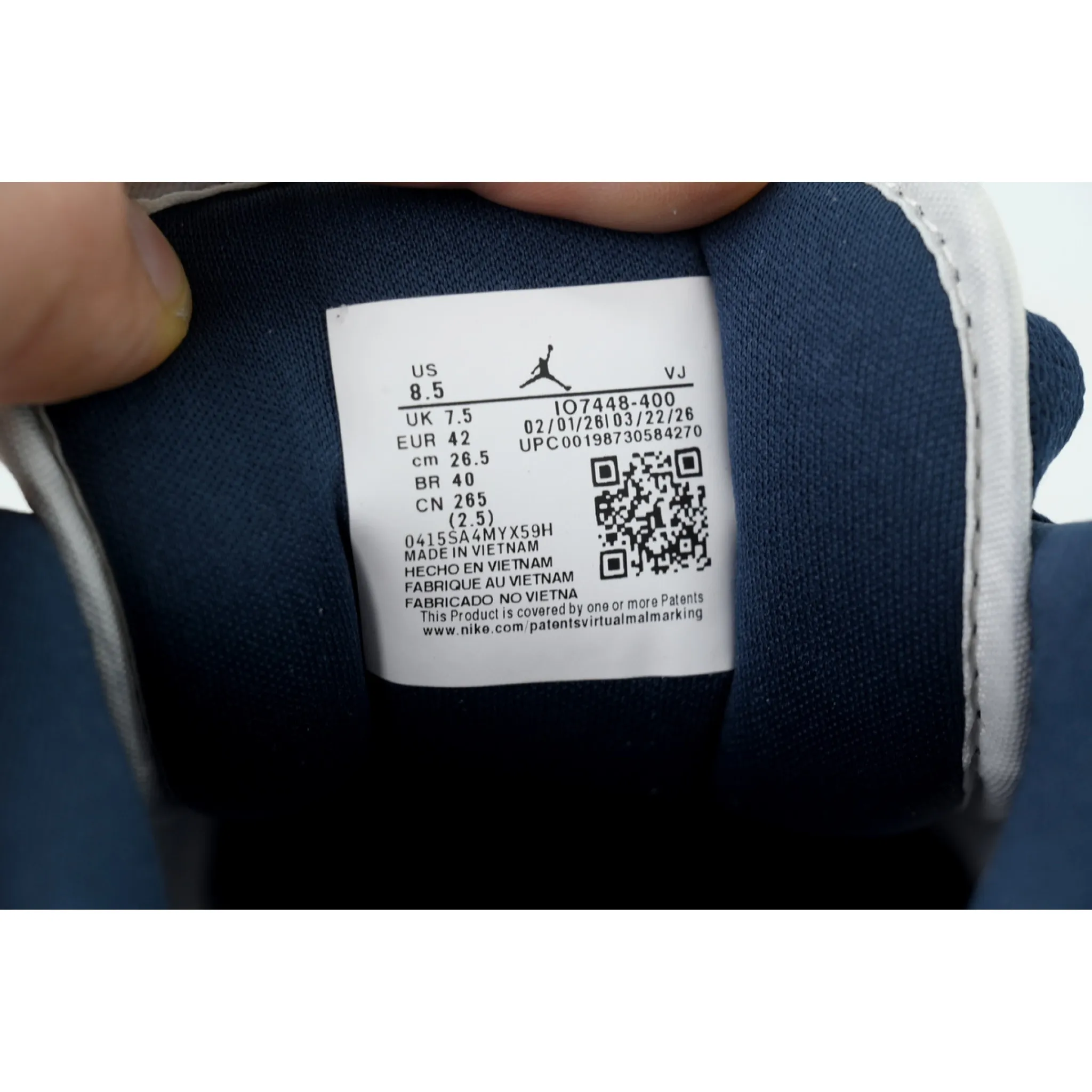 Air Jordan 1 Low SE 'Obsidian University Gold' - Image 11