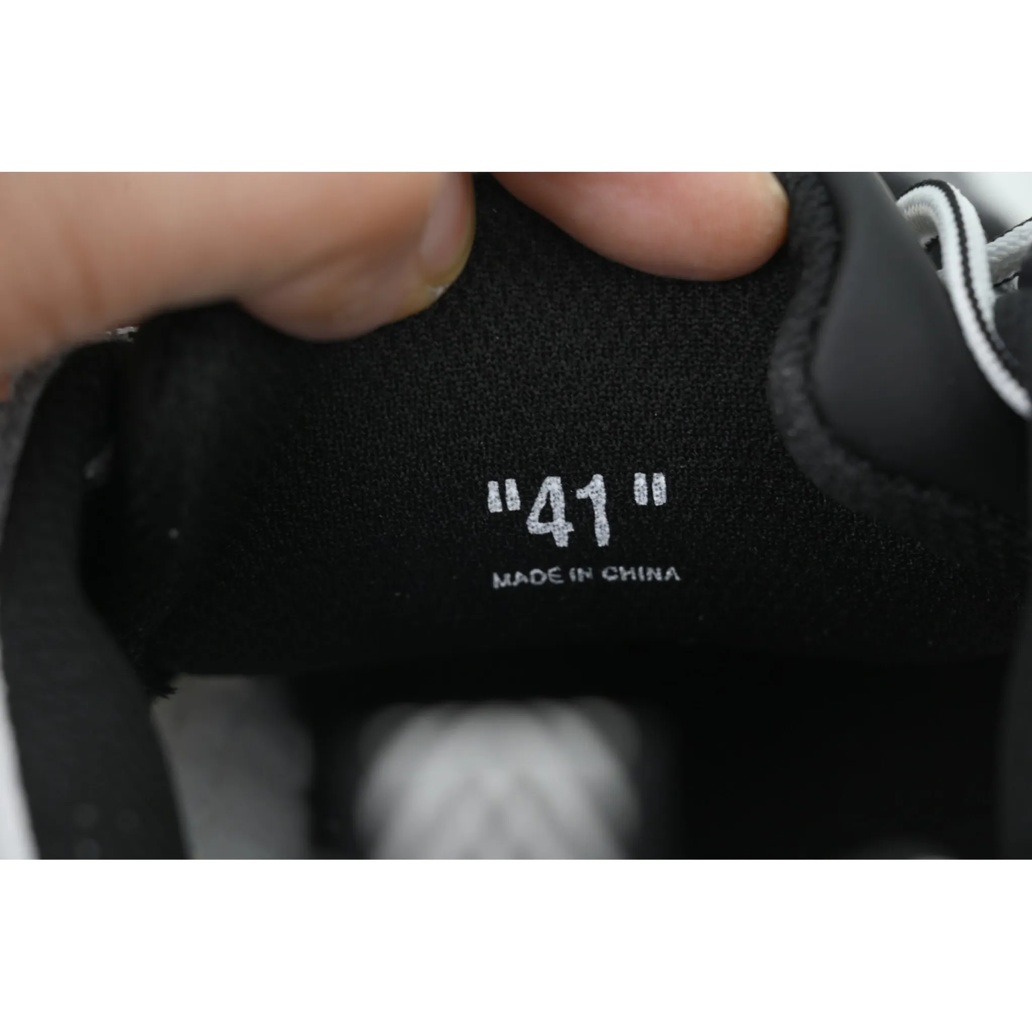Off White Be Right Back Sneakers Black And White - Image 9