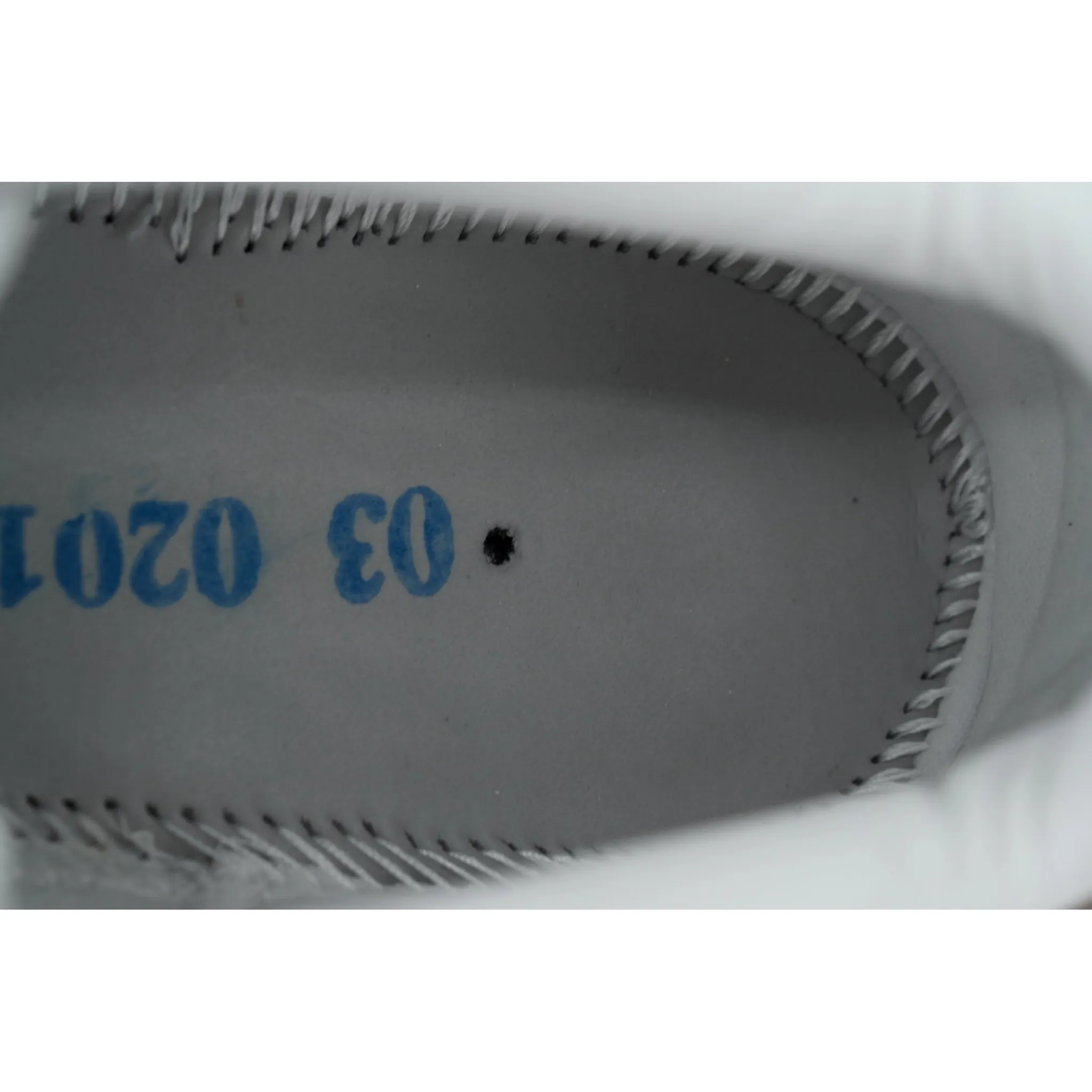 Air Jordan 11 Low 'Mother's Day' - Image 7