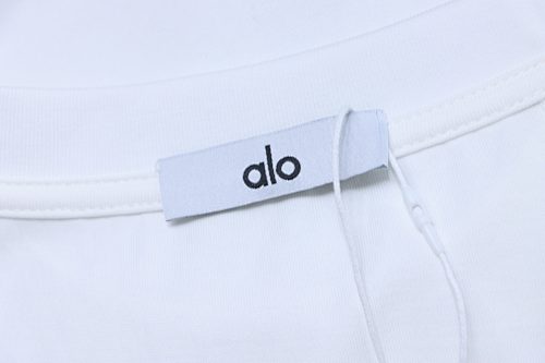 ALO 26SS Embroidered Logo Short-Sleeve T-Shirt White - Image 9