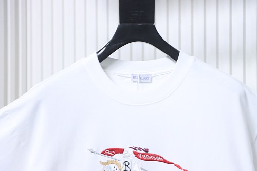 Burberry 25ss Color Block Equestrian Embroidered Short-Sleeve T-Shirt - Image 8