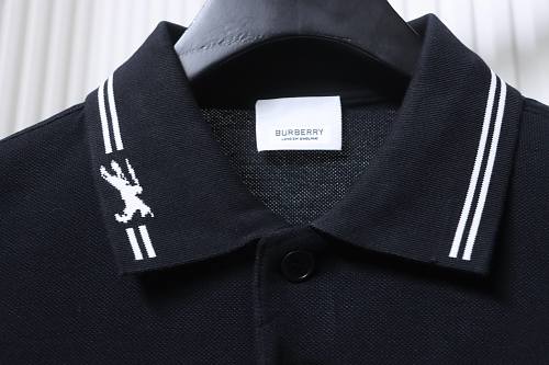 Burberry Classic Collared Equestrian Embroidered Short-Sleeve Polo Shirt - Image 5