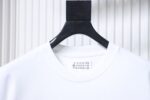 Number 6 Print T-shirt - Image 6