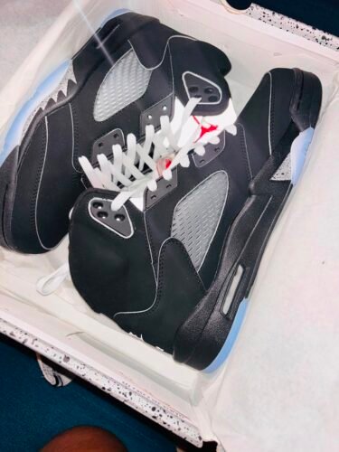 Click to view full screen Air Jordan 5 Retro OG PS 'Black Metallic Reimagined' photo review