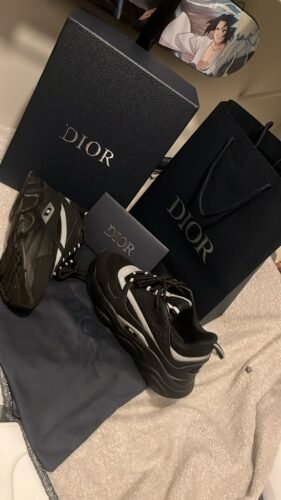 Click to view full screen D*or B22 Black Silver photo review